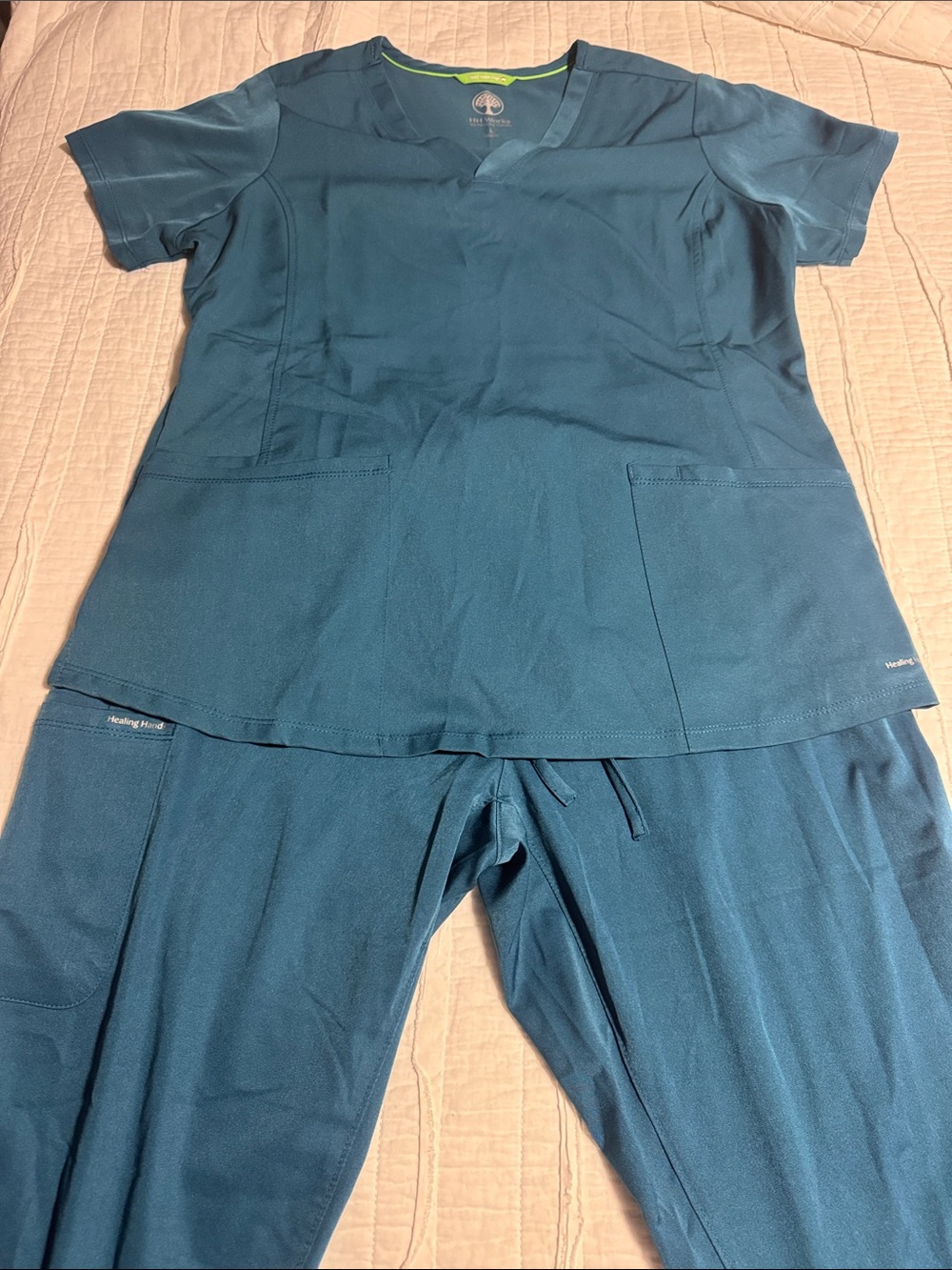 healing hands Teal Women's Scrub Top and Jogger Pants Set
